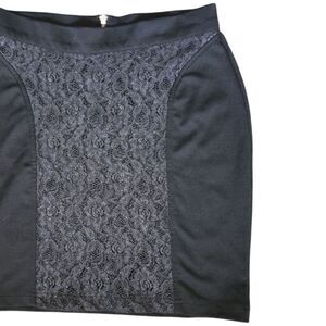 HEART CRUSH LACE FRONT MINI SKIRT - S